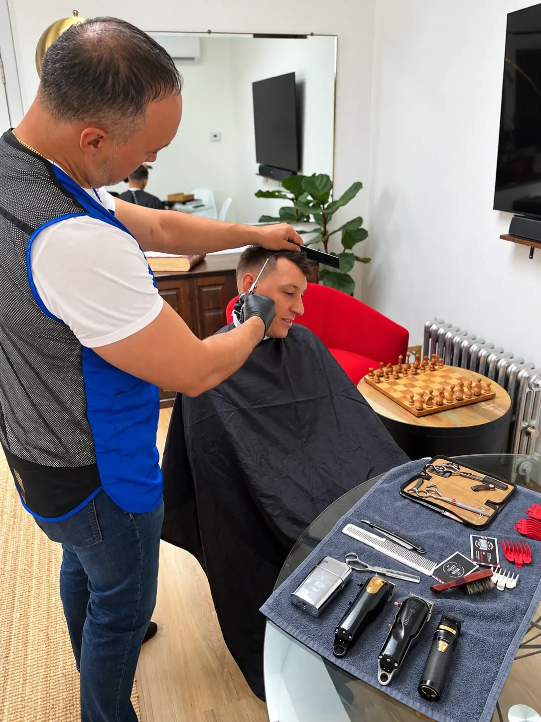 Hair & Cuts barber working on location at an event in New York City